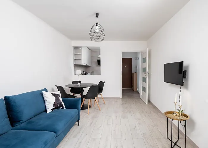 Apartment Grzybowska Blue Centre By Bookinghost
